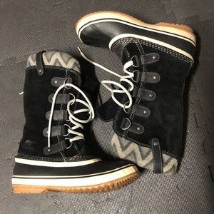 Sorel Joan of Arctic knit boots